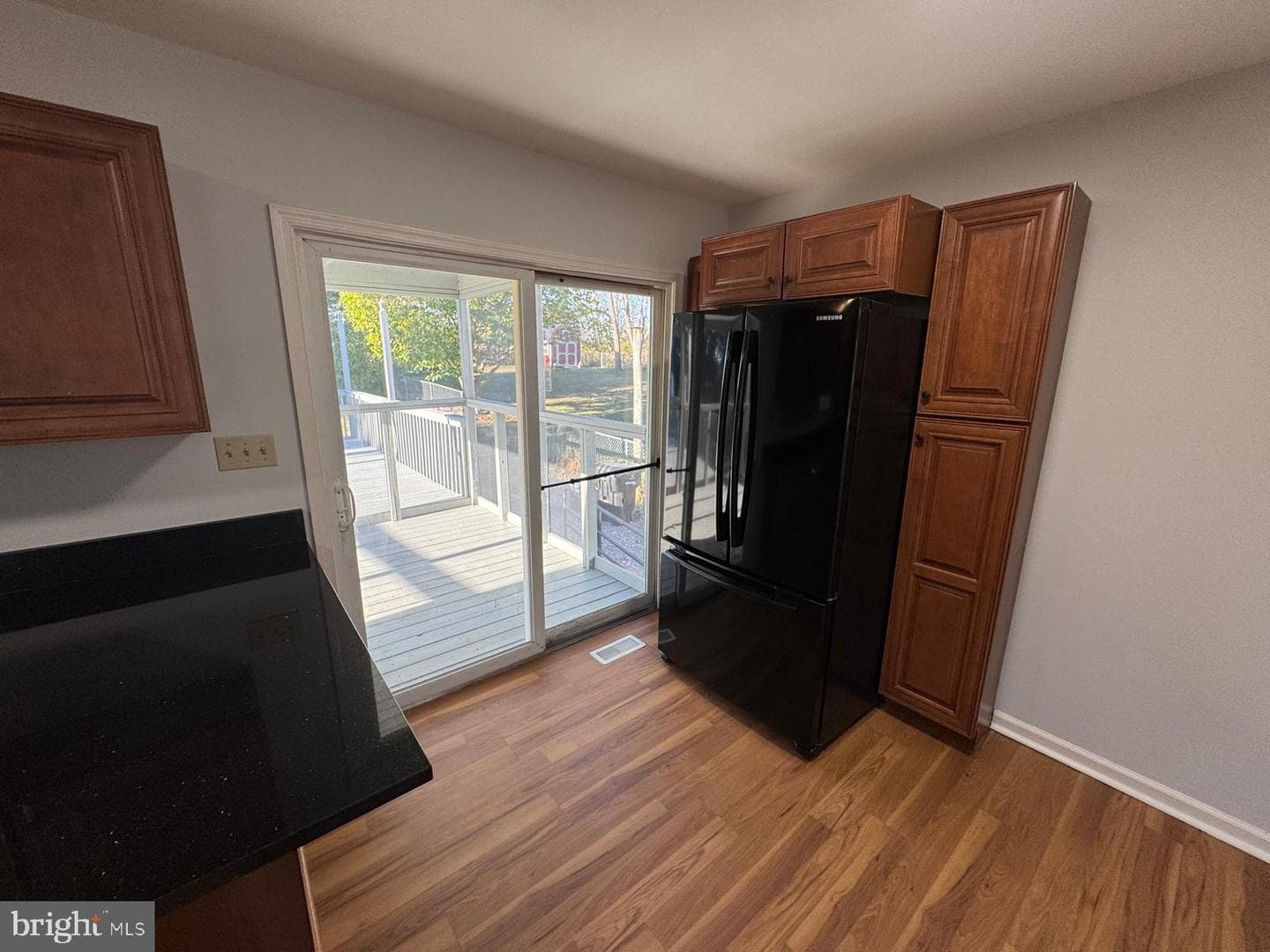 419 Summit Avenue photo 6