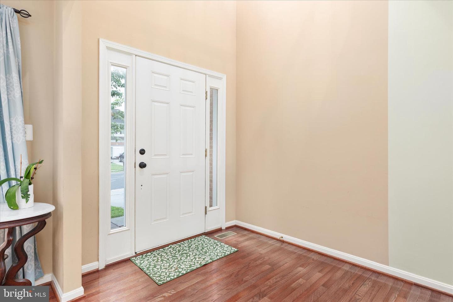 660 Beehive Way photo 15