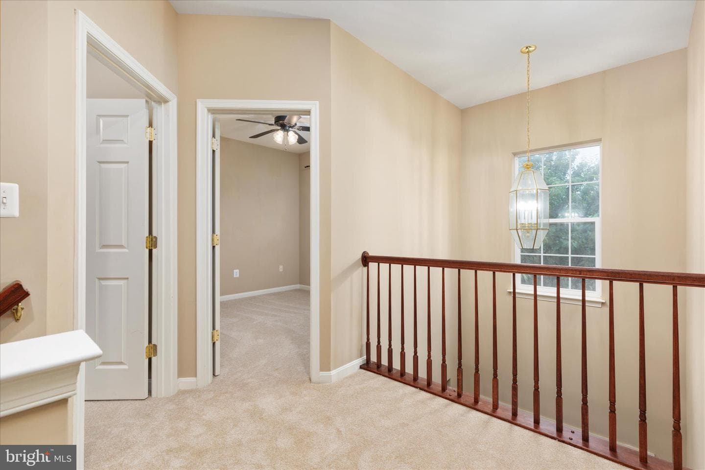 660 Beehive Way photo 20