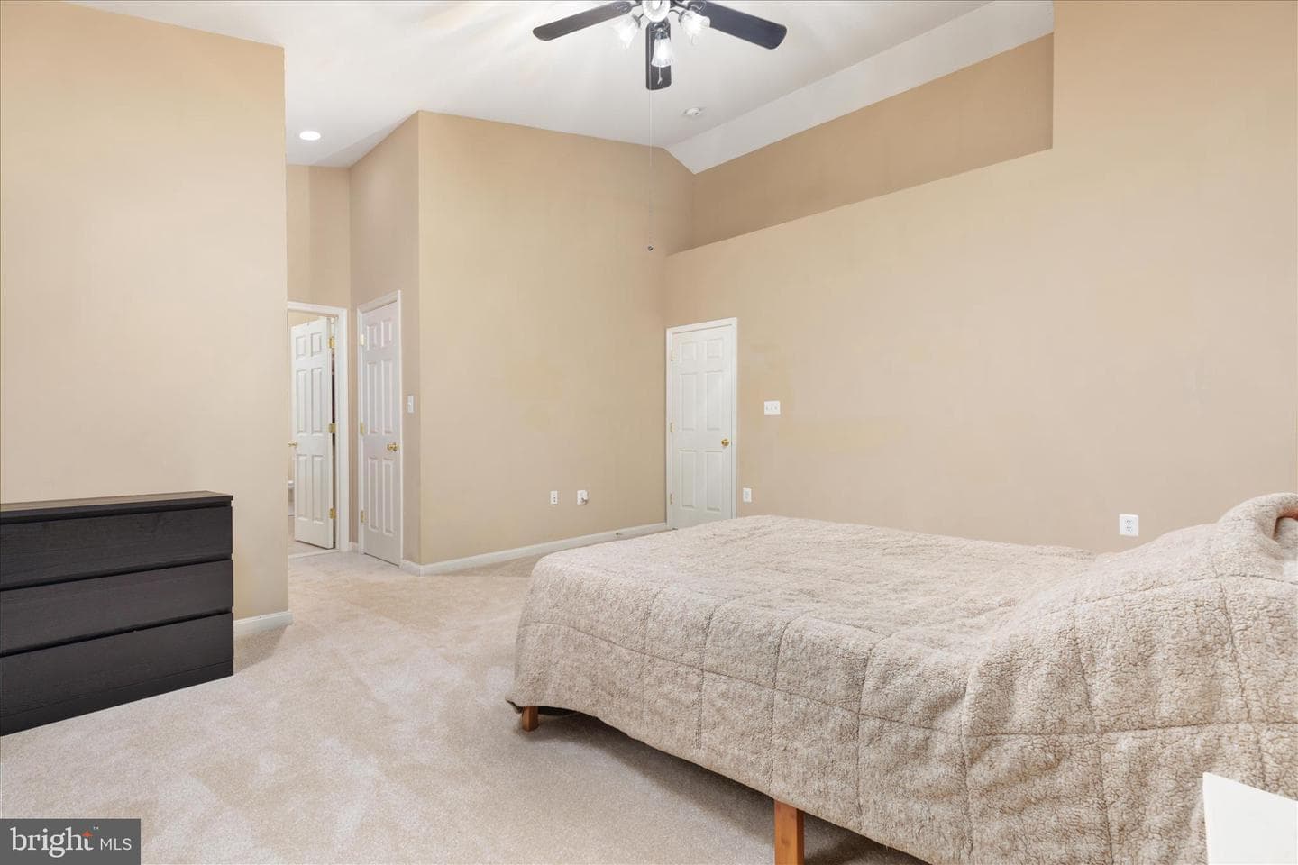 660 Beehive Way photo 26