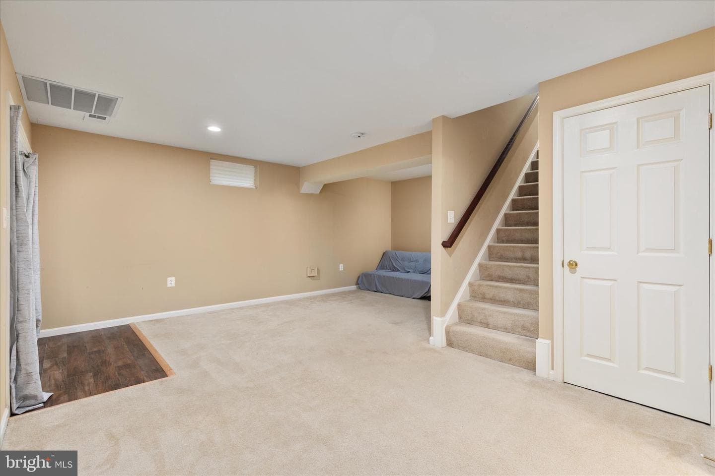 660 Beehive Way photo 35