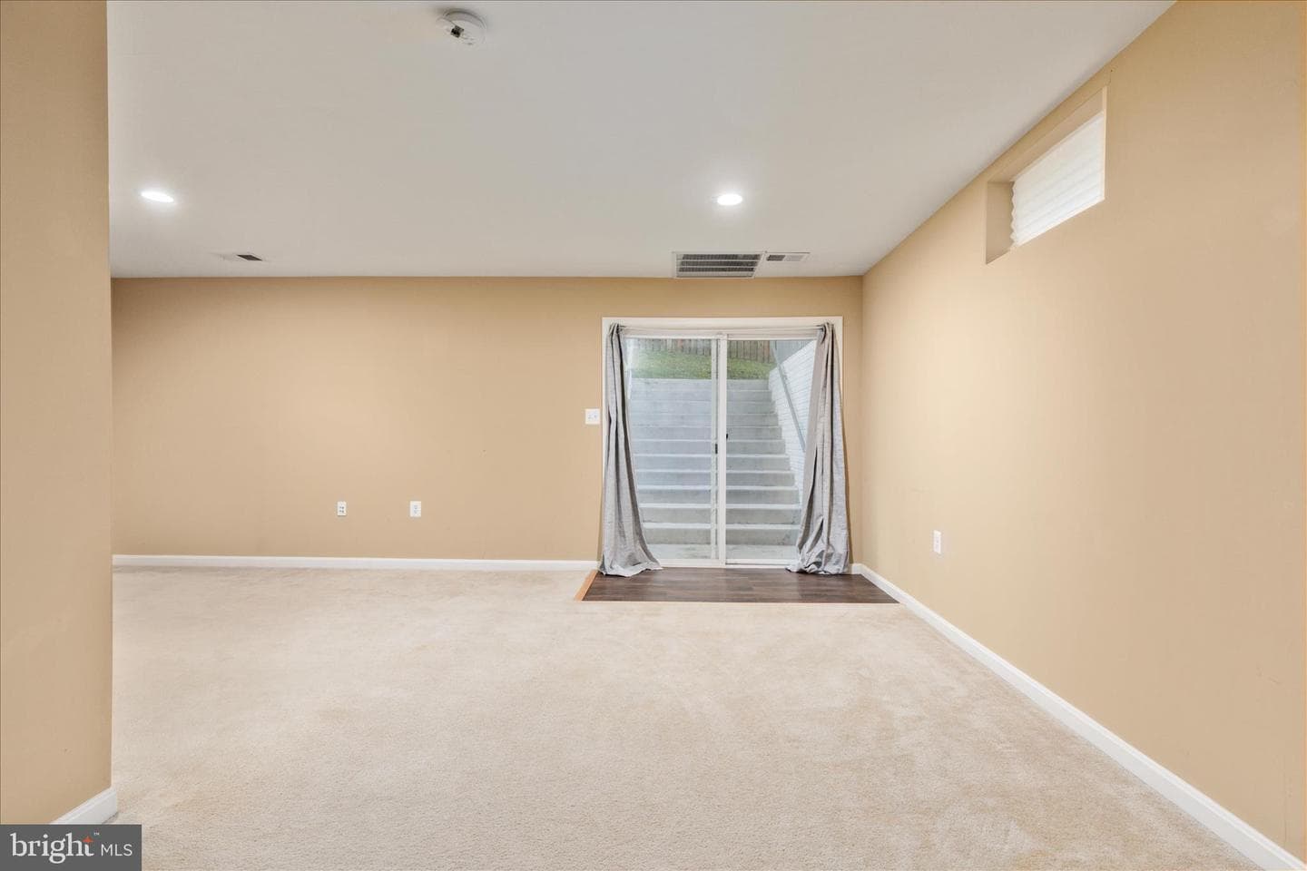 660 Beehive Way photo 37