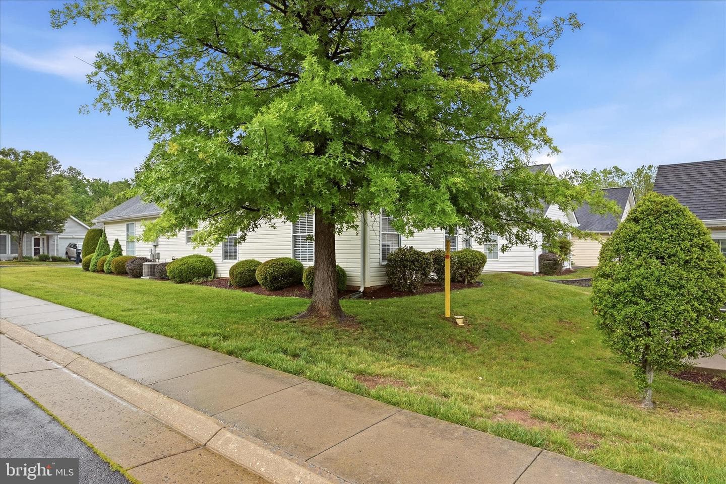 1856 Melvor Lane photo 27