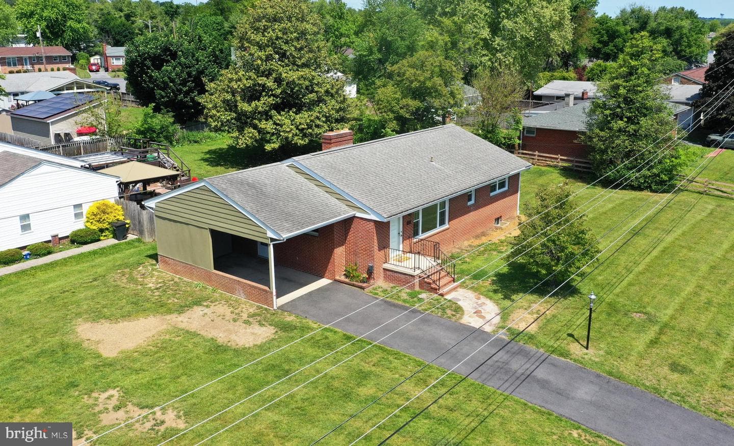 437 Beechcroft Road photo 47