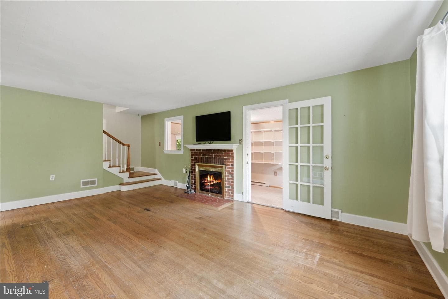 410 N Pleasant Valley Road photo 15