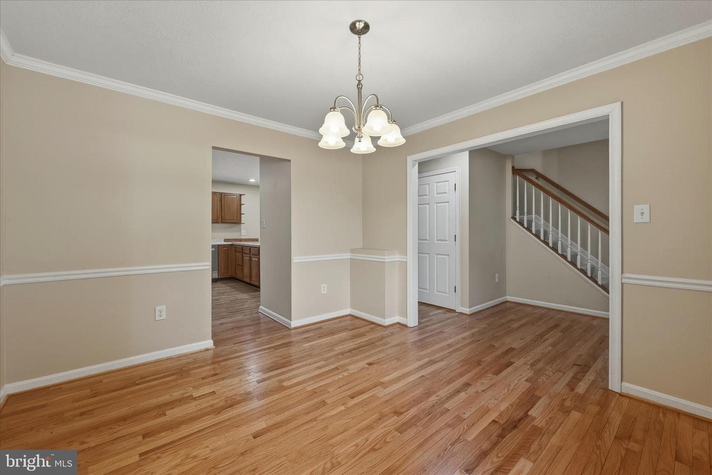 620 Crystal Court photo 10