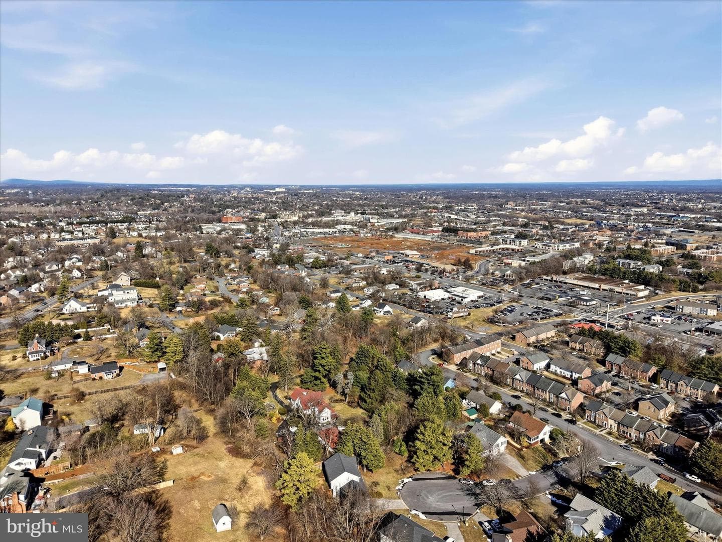 620 Crystal Court photo 44
