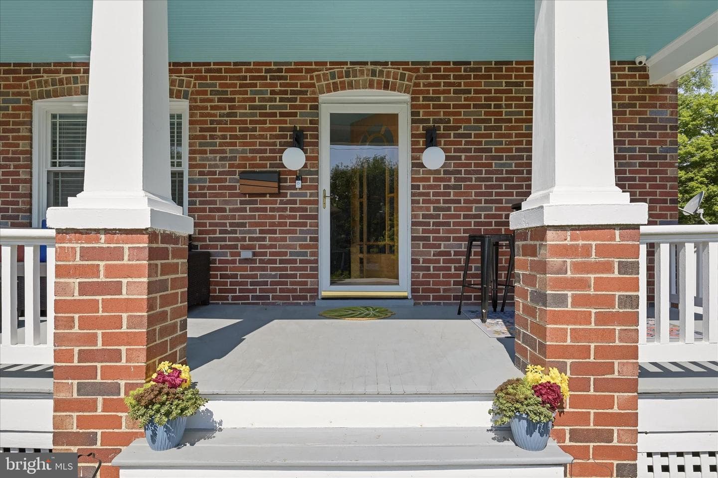 1423 Greystone Terrace photo 2