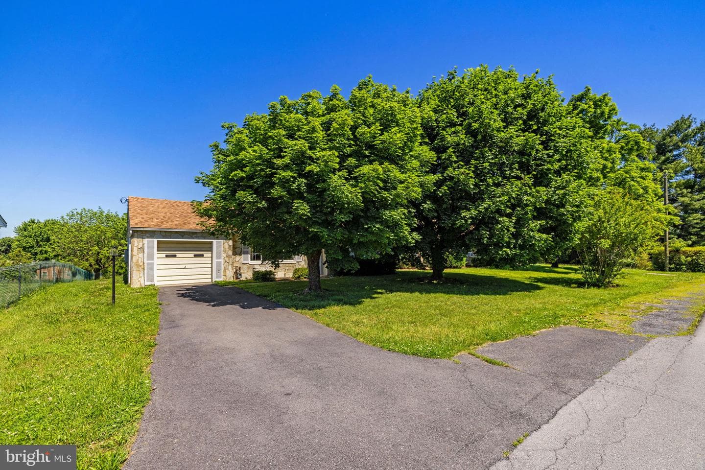 2917 First Street photo 4