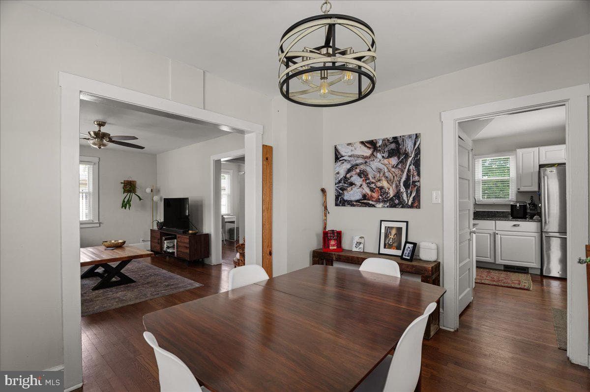 1044 Orchard Avenue photo 6