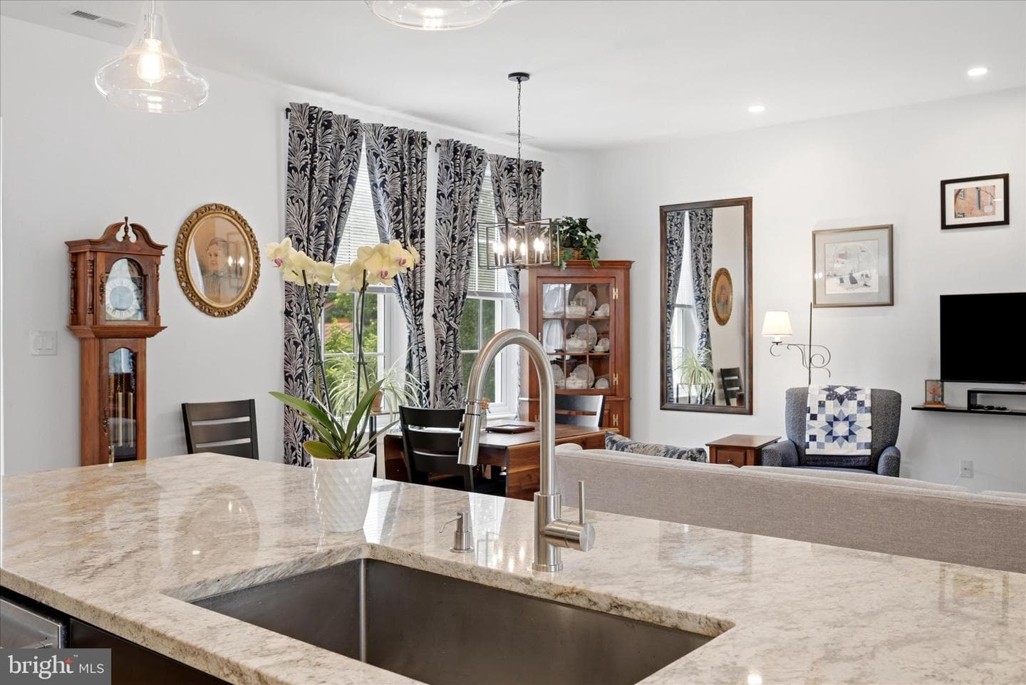 411 N Loudoun Street #105 photo 13