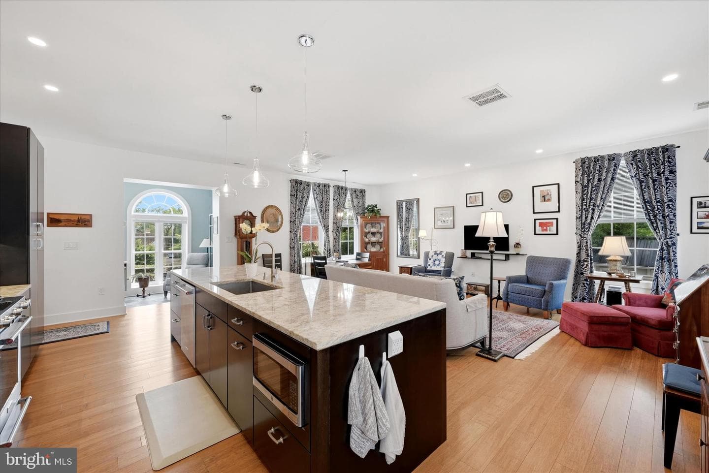 411 N Loudoun Street #105 photo 15