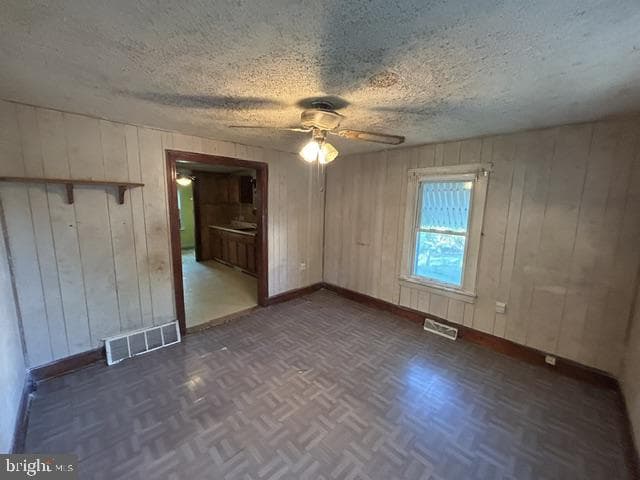 1124 Conway Street photo 8