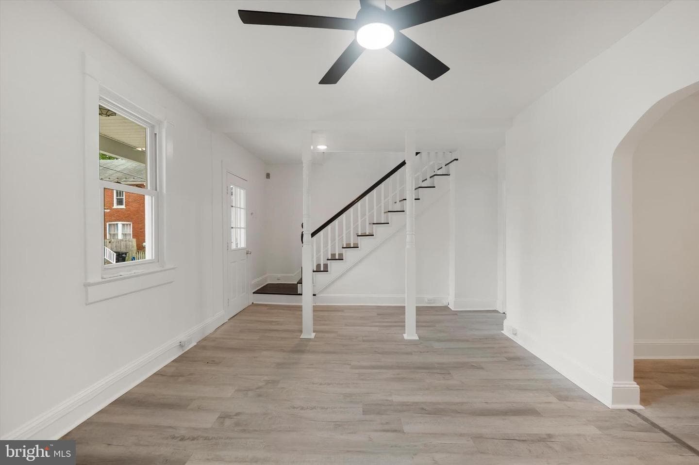 323 Fairview Avenue photo 10