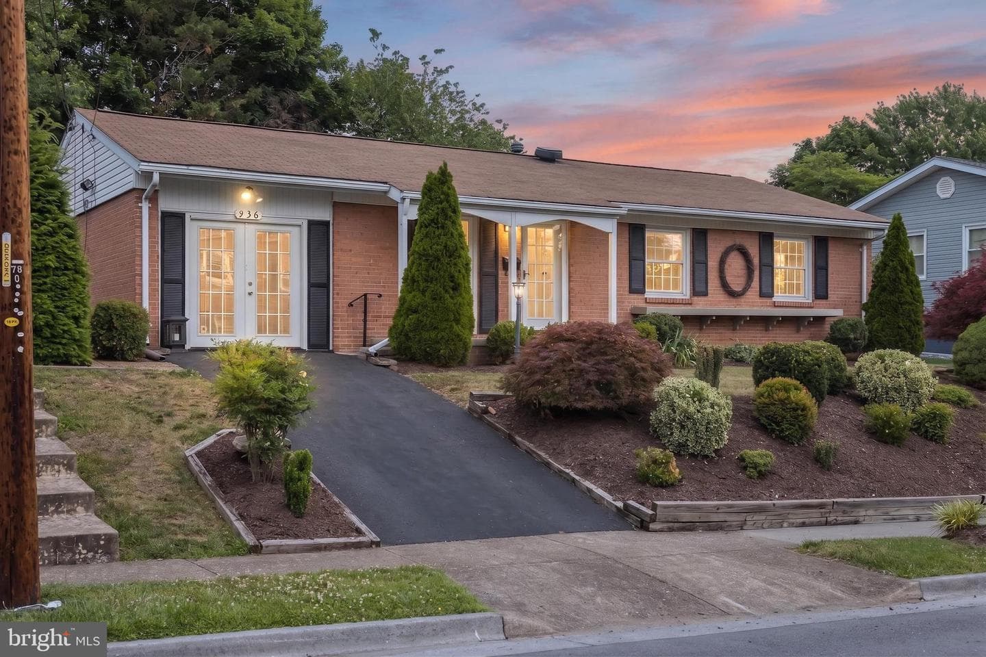936 Allen Drive, Winchester