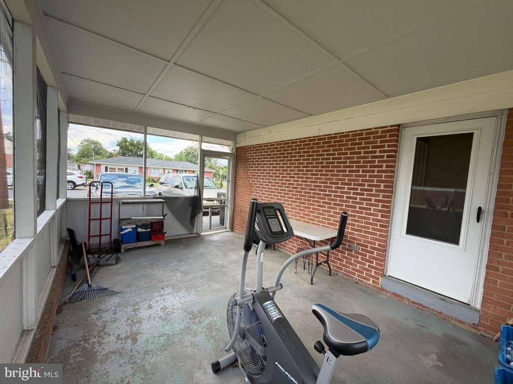 302 Wentworth Drive photo 31