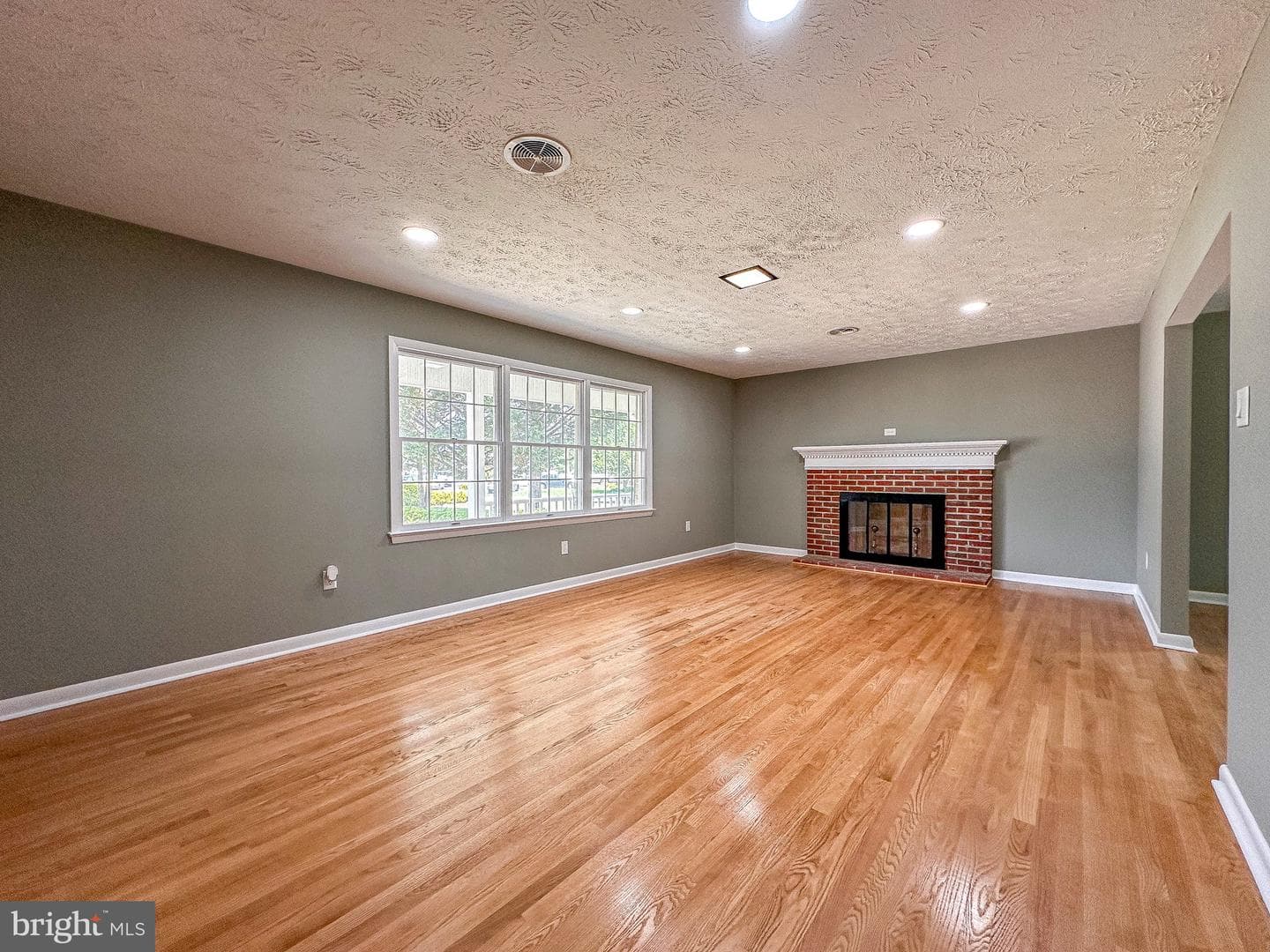 110 Russellcroft Road photo 9