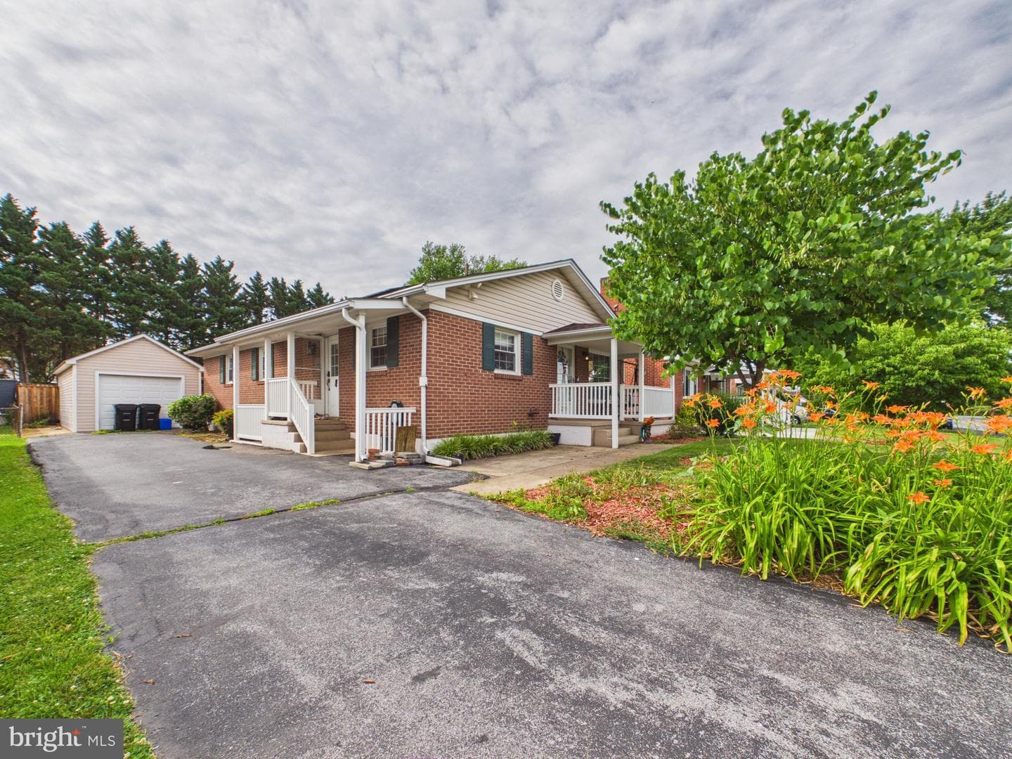 225 Fox Drive, Winchester