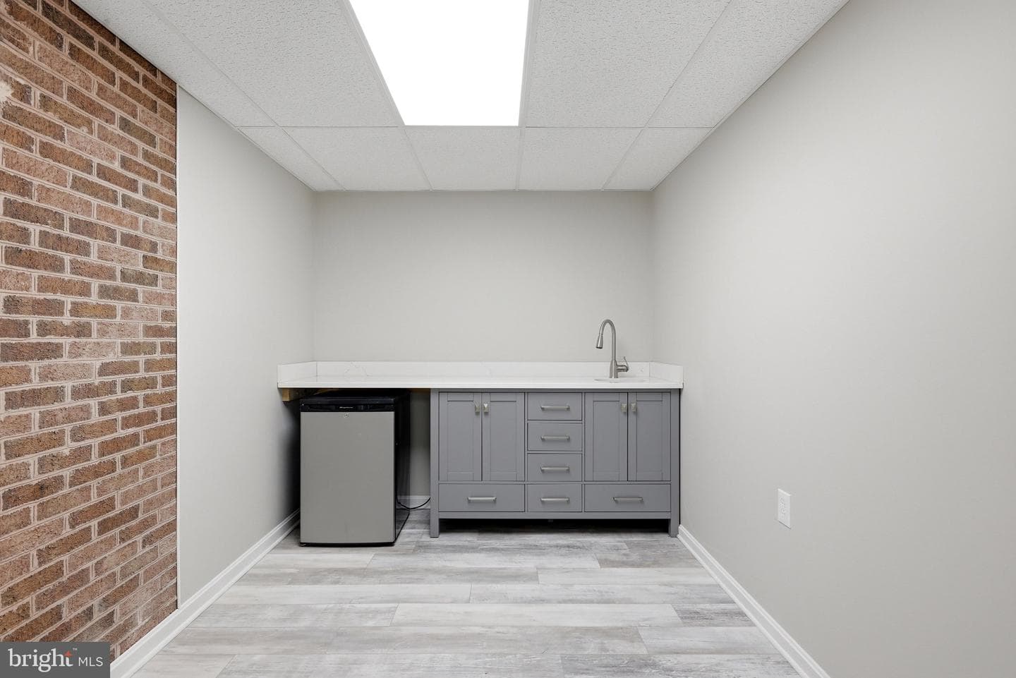824 Appleseed Court photo 30
