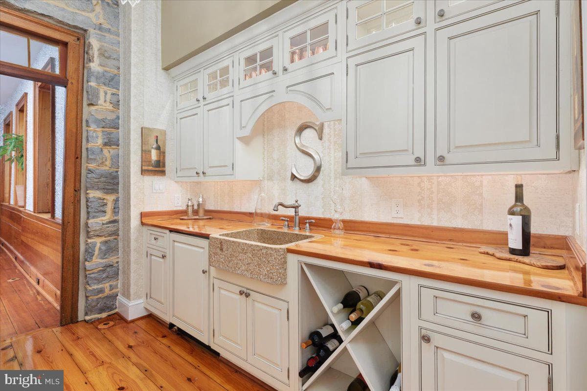 730 Merrimans Lane photo 37