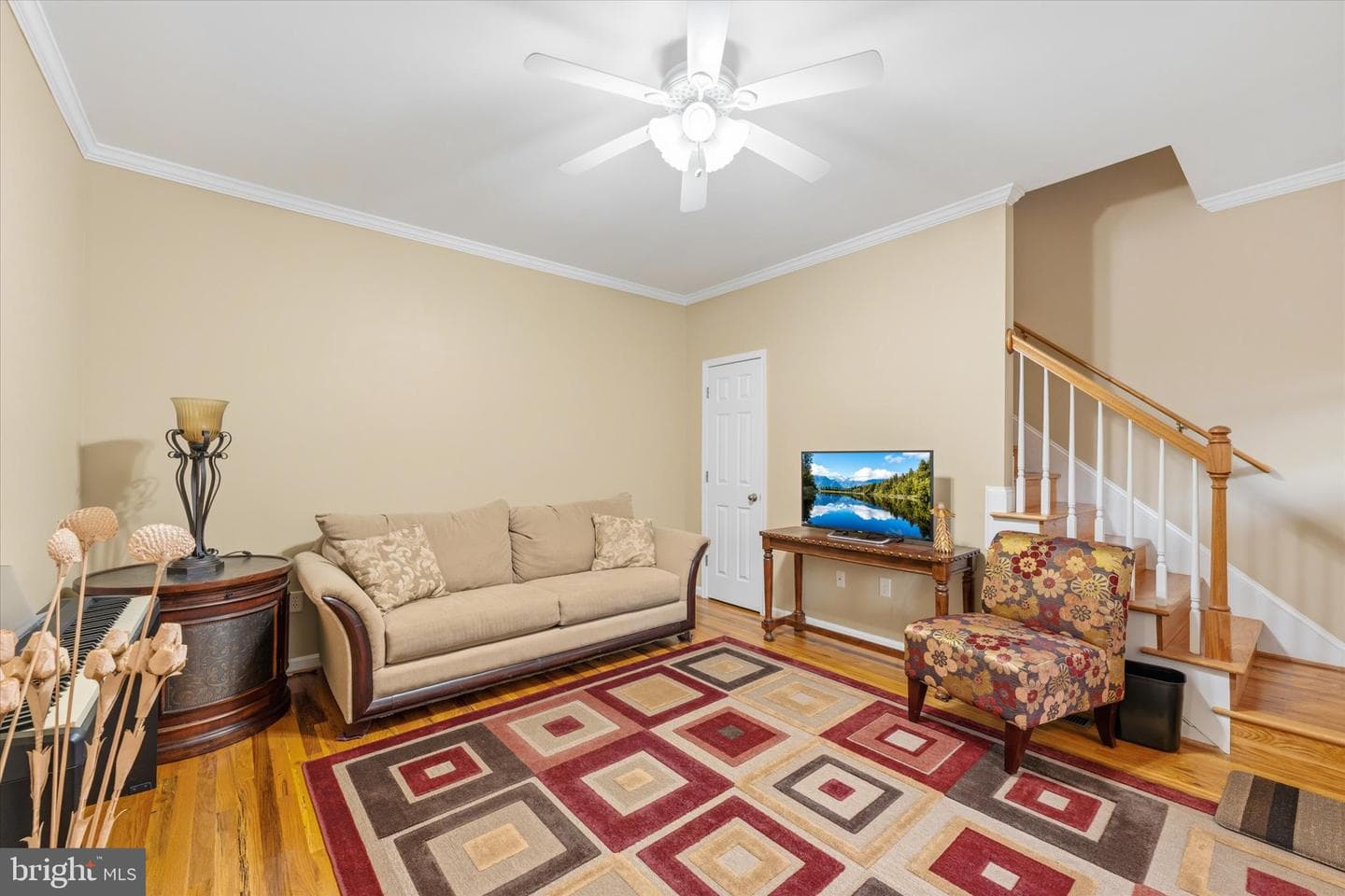 687 Woodland Ave photo 23