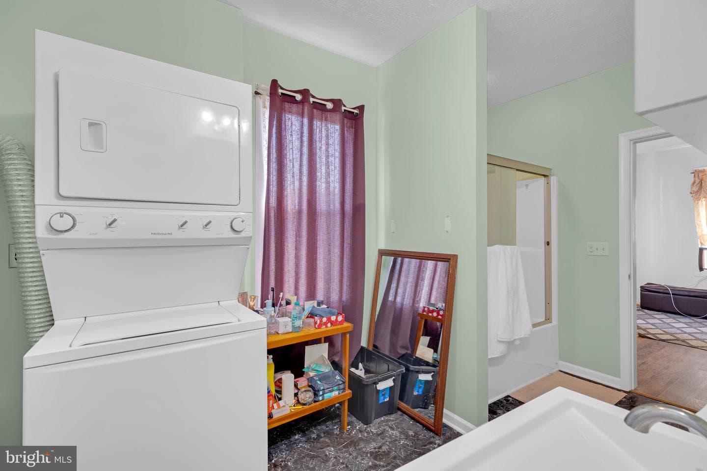 656 W 11th Street photo 23