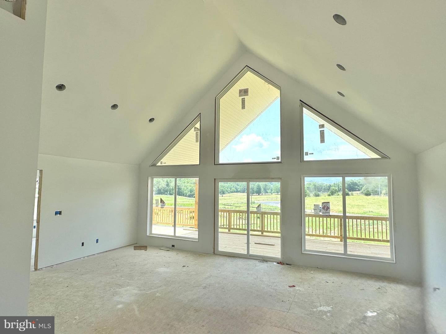 579 Joans Quadrangle Road photo 16