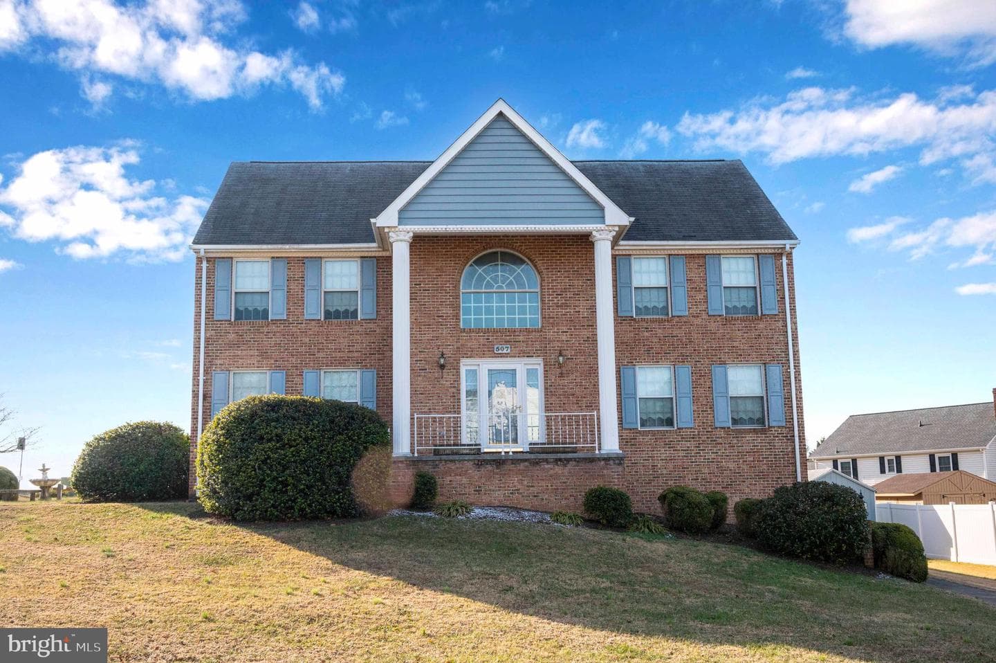 507 Meadow Lane photo 3
