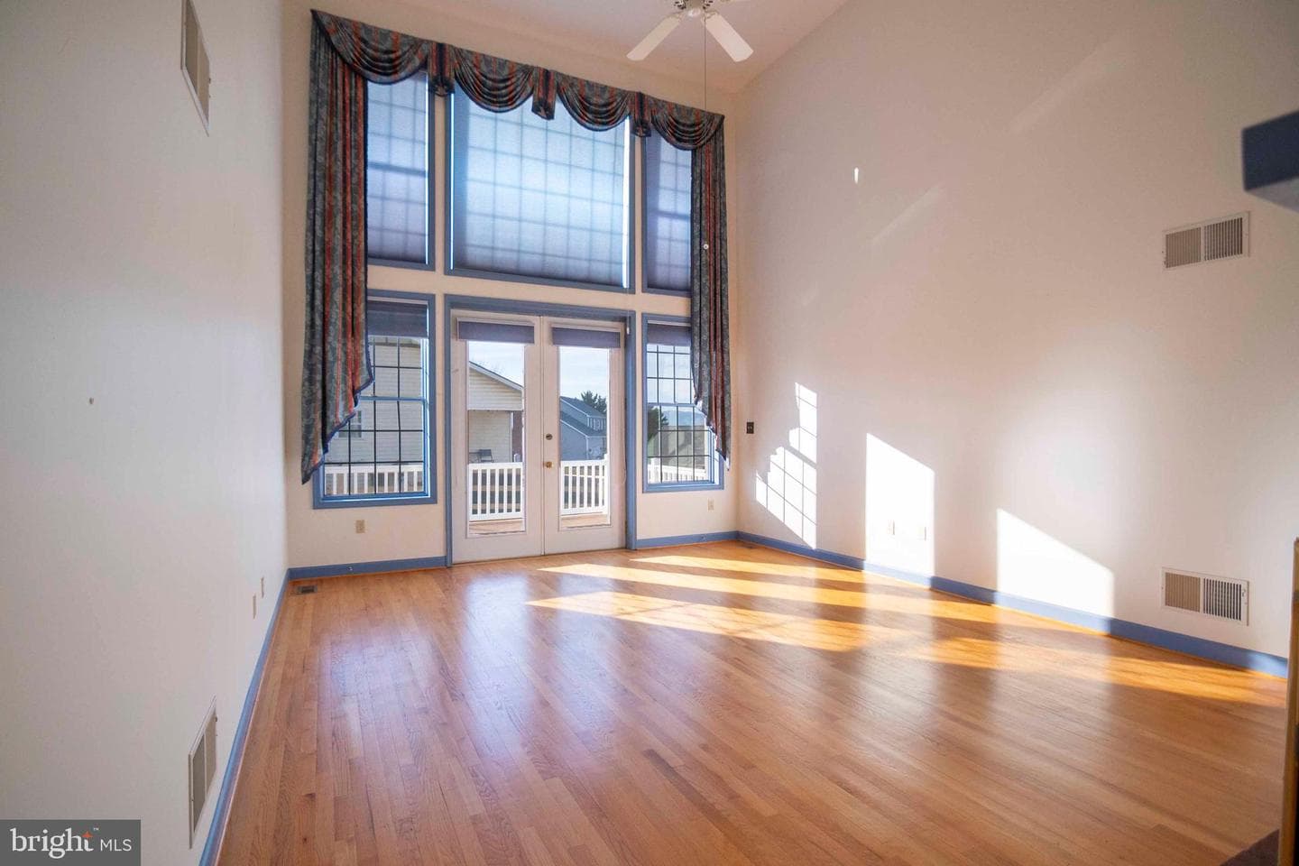 507 Meadow Lane photo 32