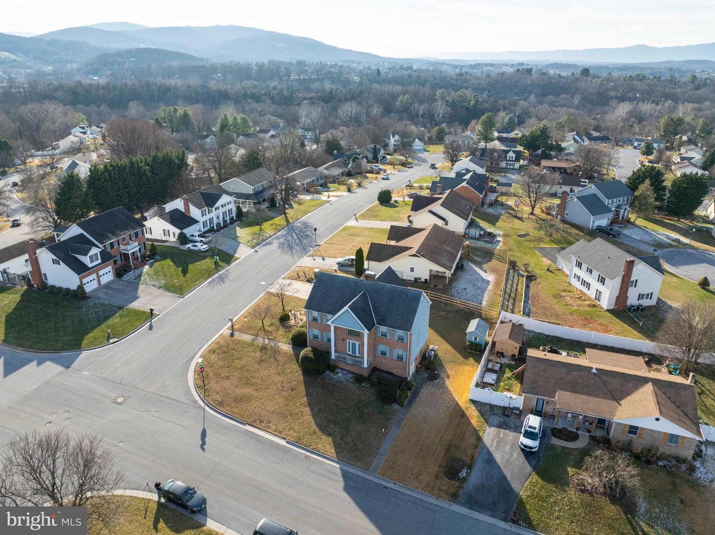 507 Meadow Lane photo 9