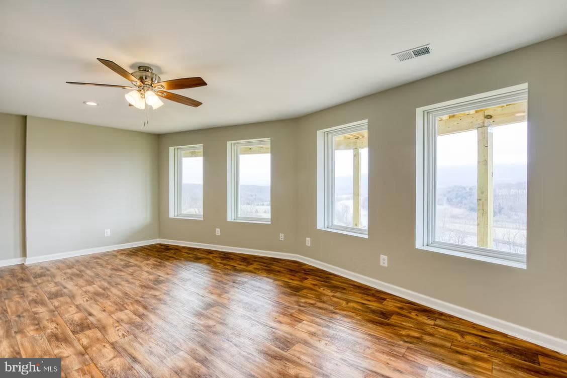 233 Lee Drive photo 26