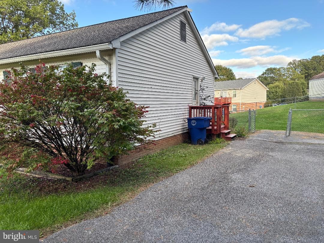 36 Ashlawn Court photo 4