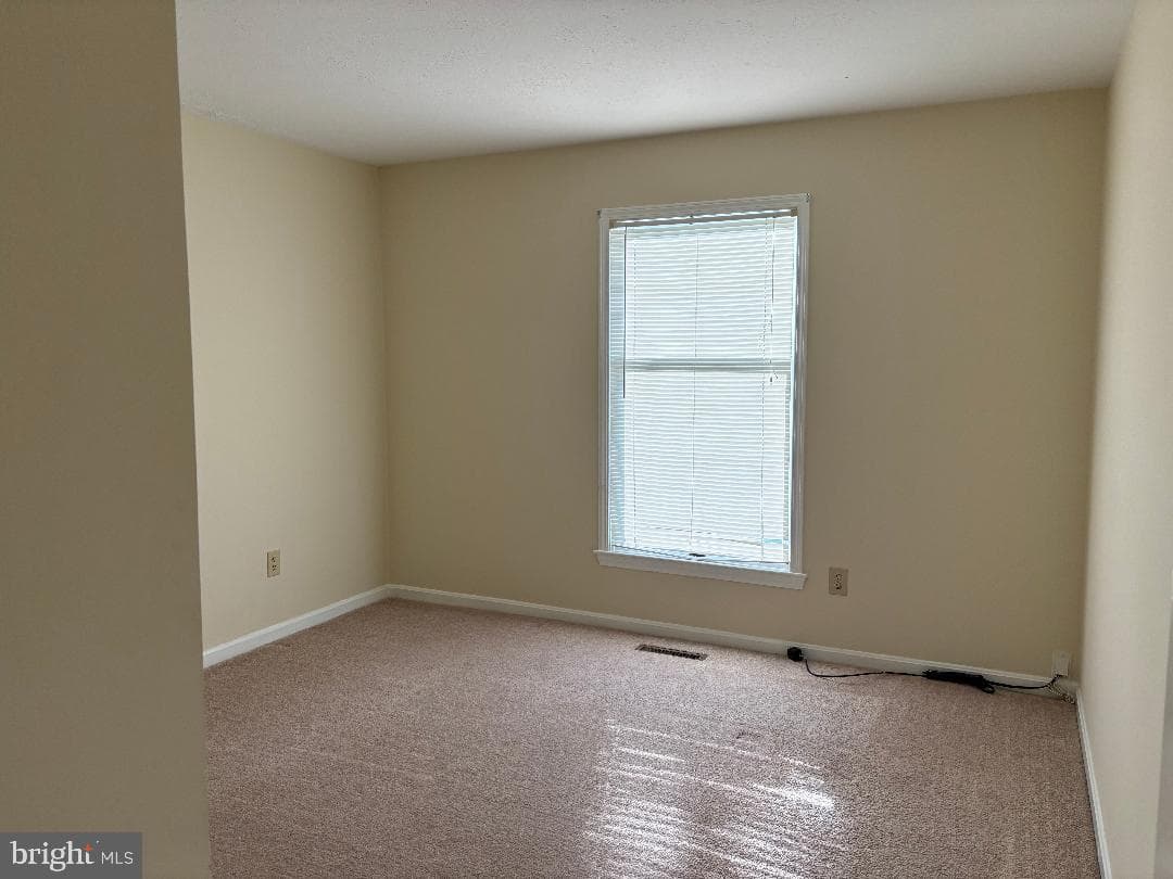 36 Ashlawn Court photo 9