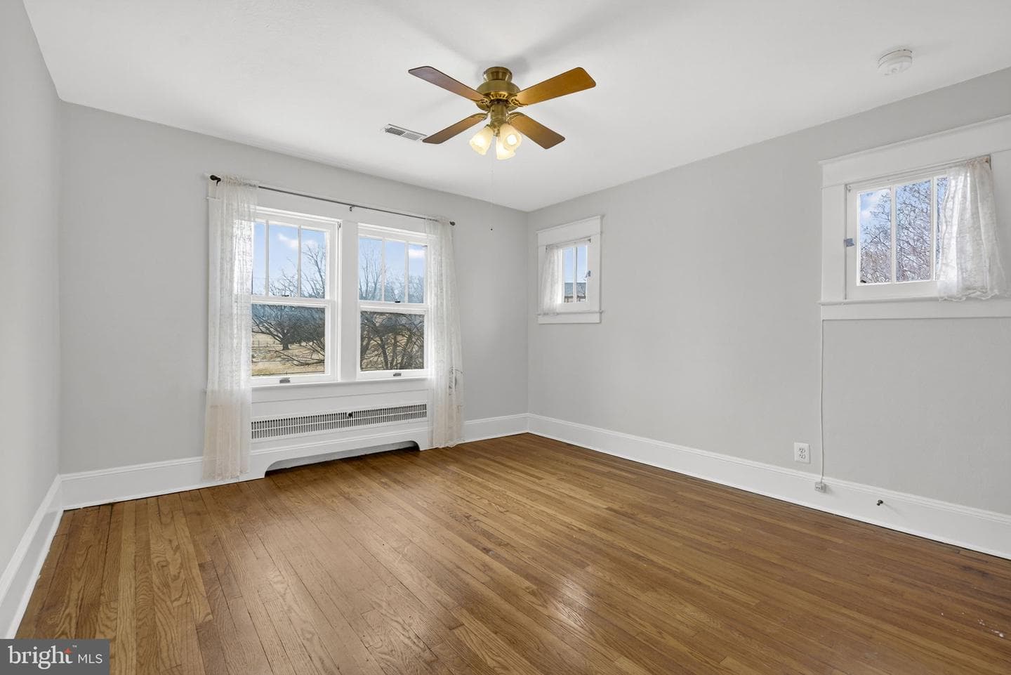 129 Luray Avenue photo 17