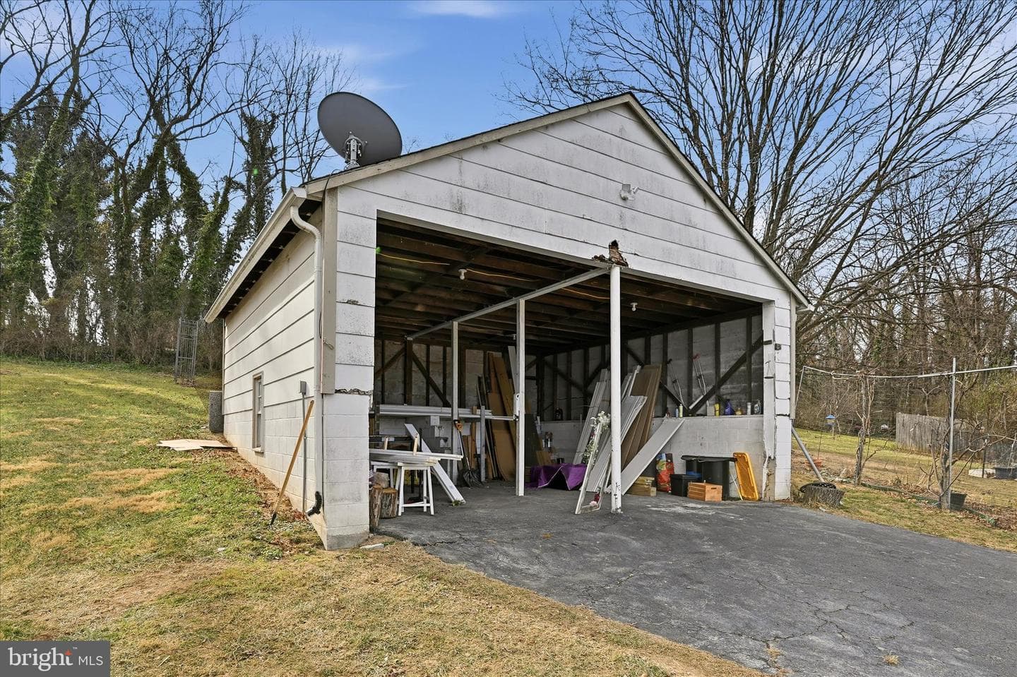 147 W Duck Street photo 32
