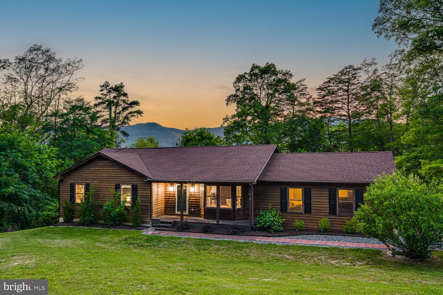 540 Lakeside Drive photo 135