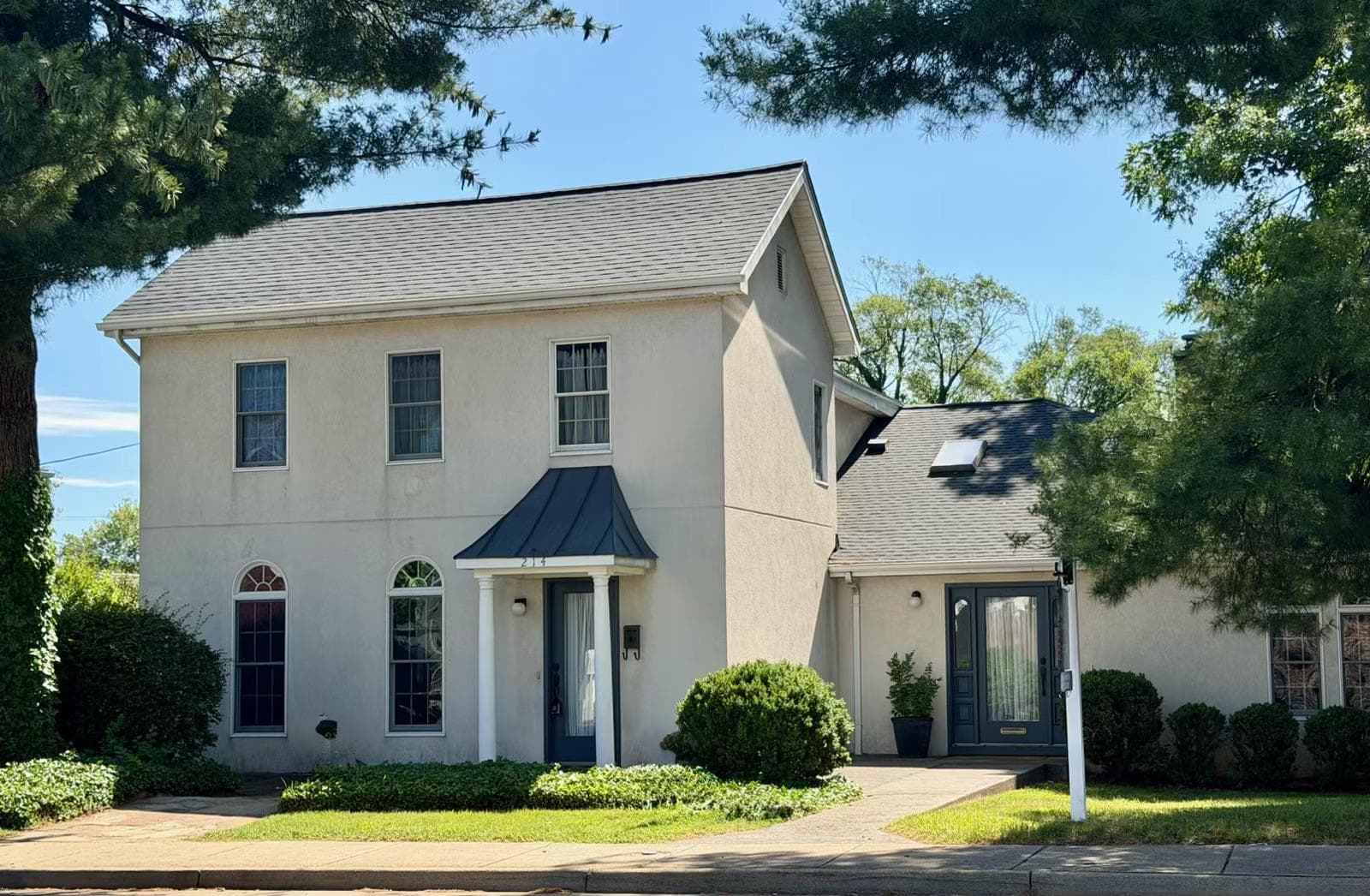 214 S Royal Avenue, Front Royal