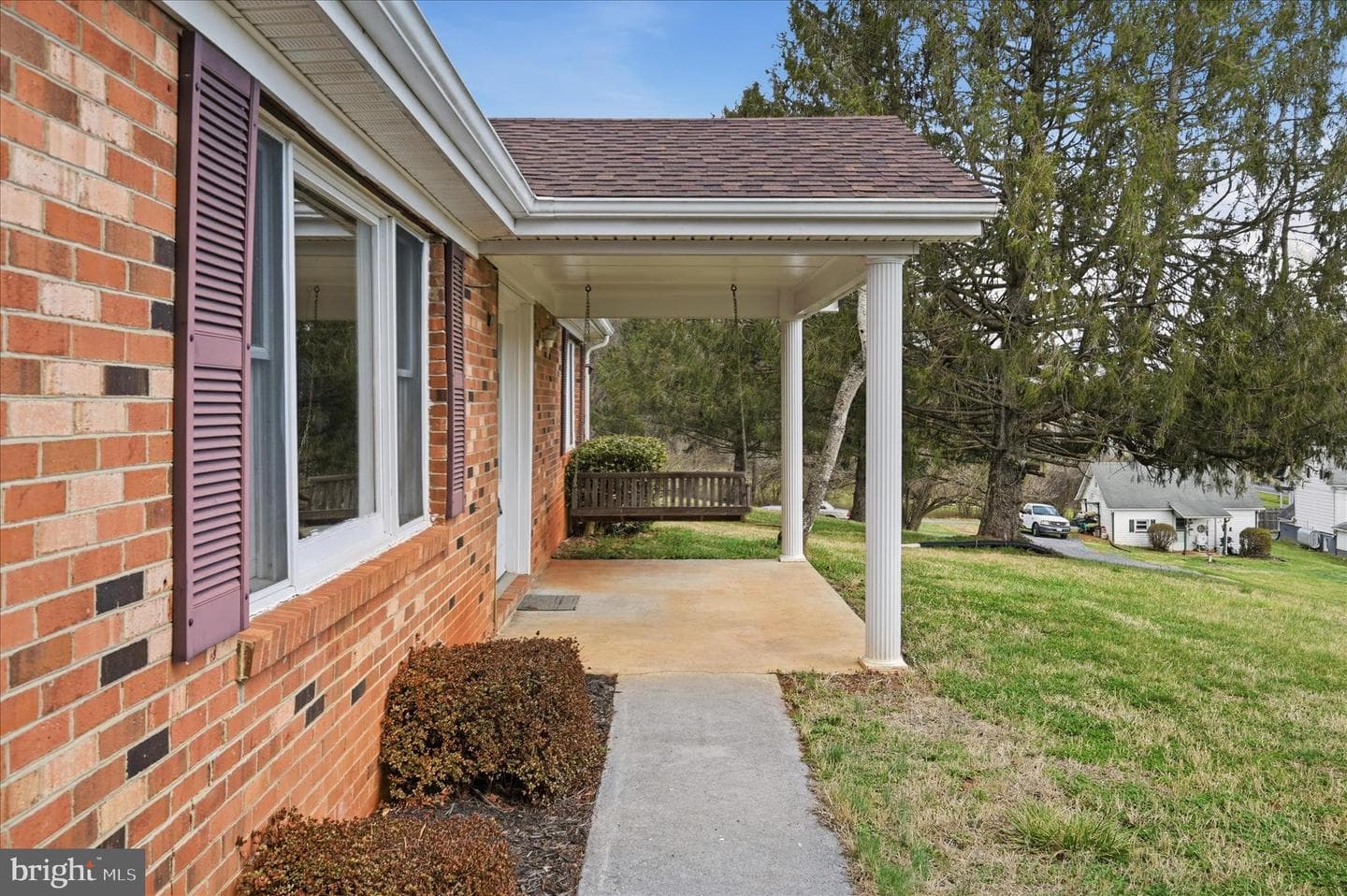 42 Dogwood Lane photo 3
