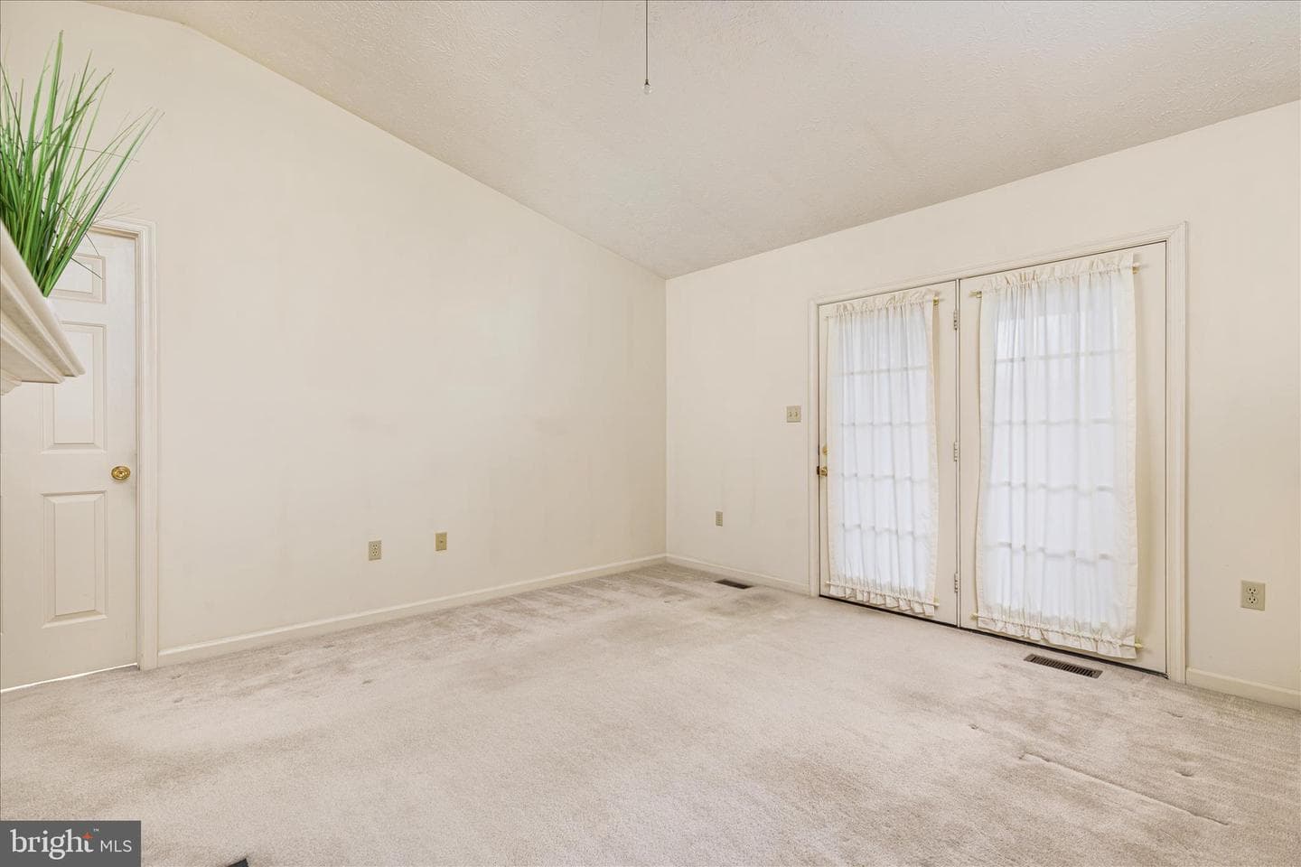 1057 Harmony Orchard Road photo 6