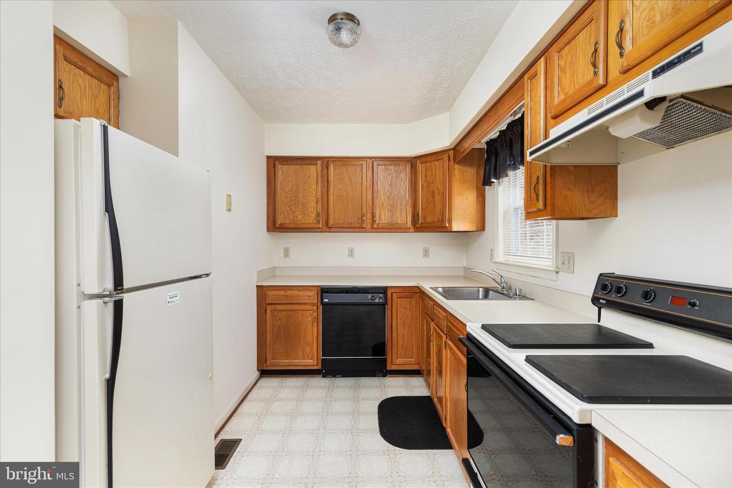 1057 Harmony Orchard Road photo 9