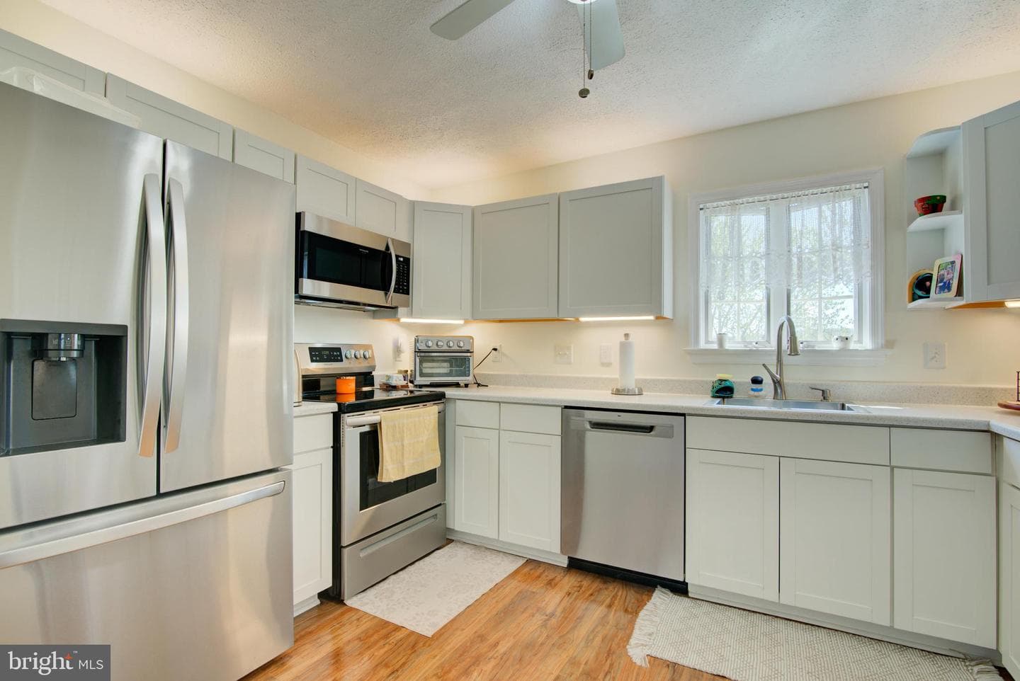 281 Creekside Way photo 11