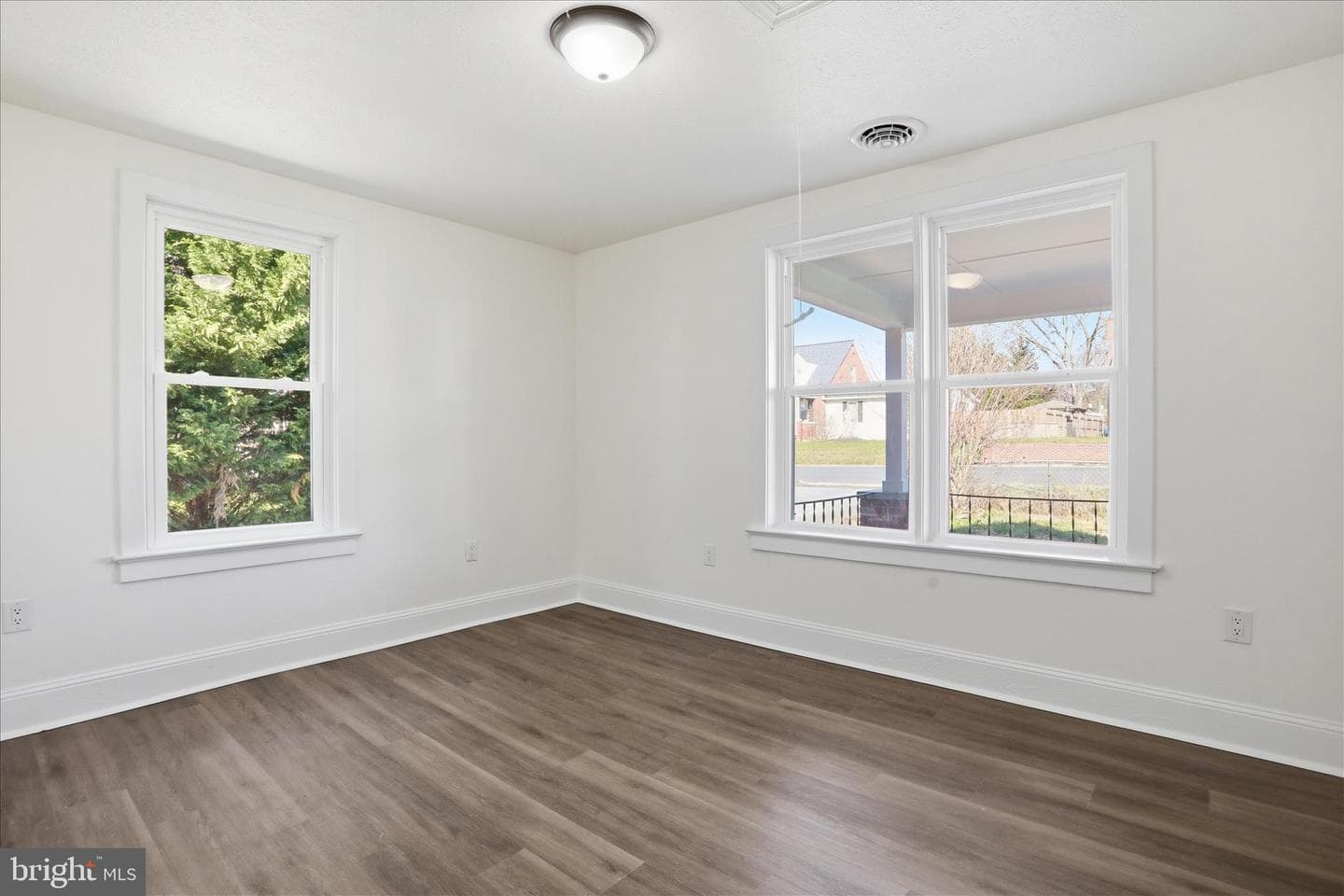 220 Manassas Avenue photo 10