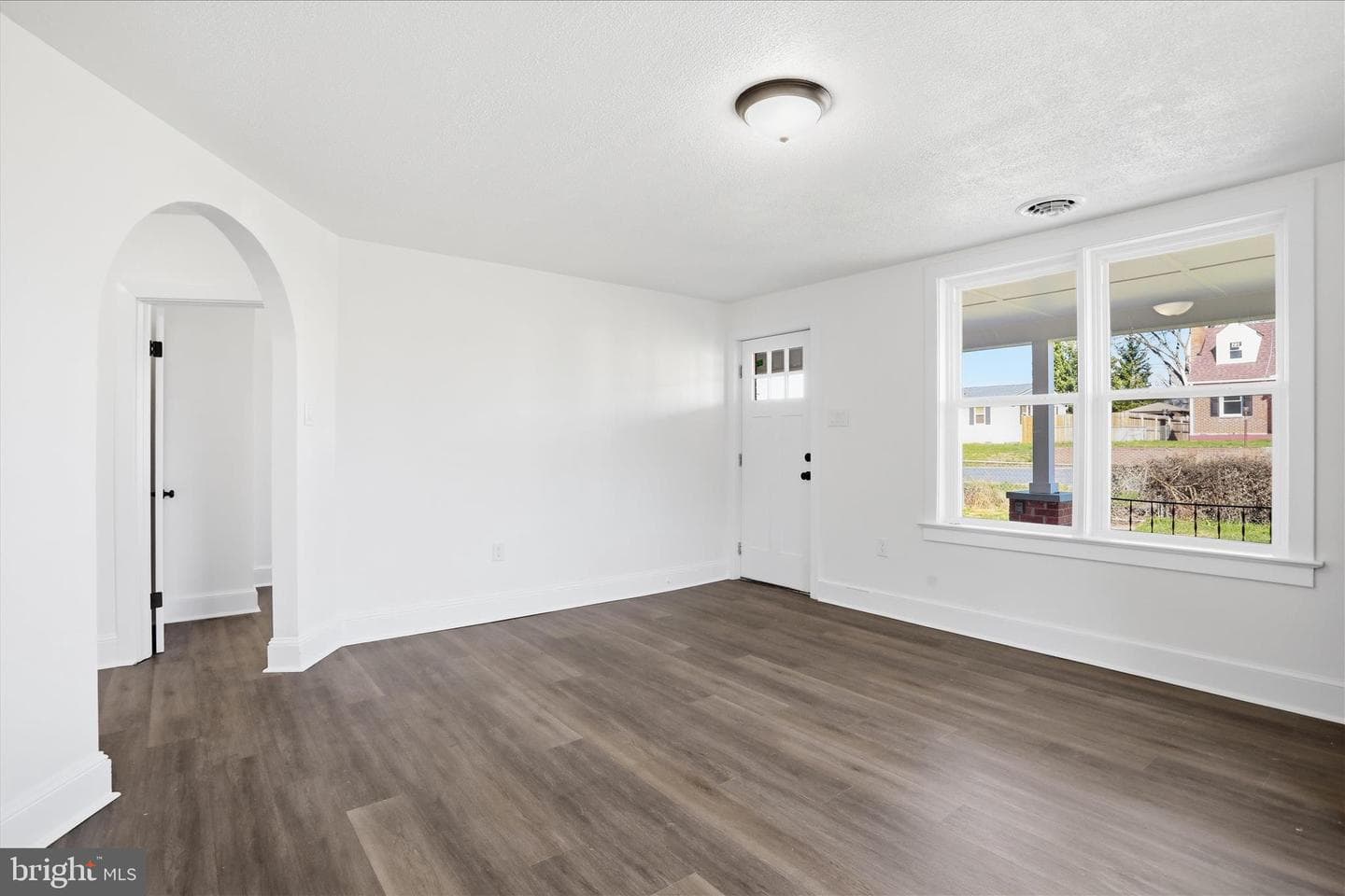 220 Manassas Avenue photo 9