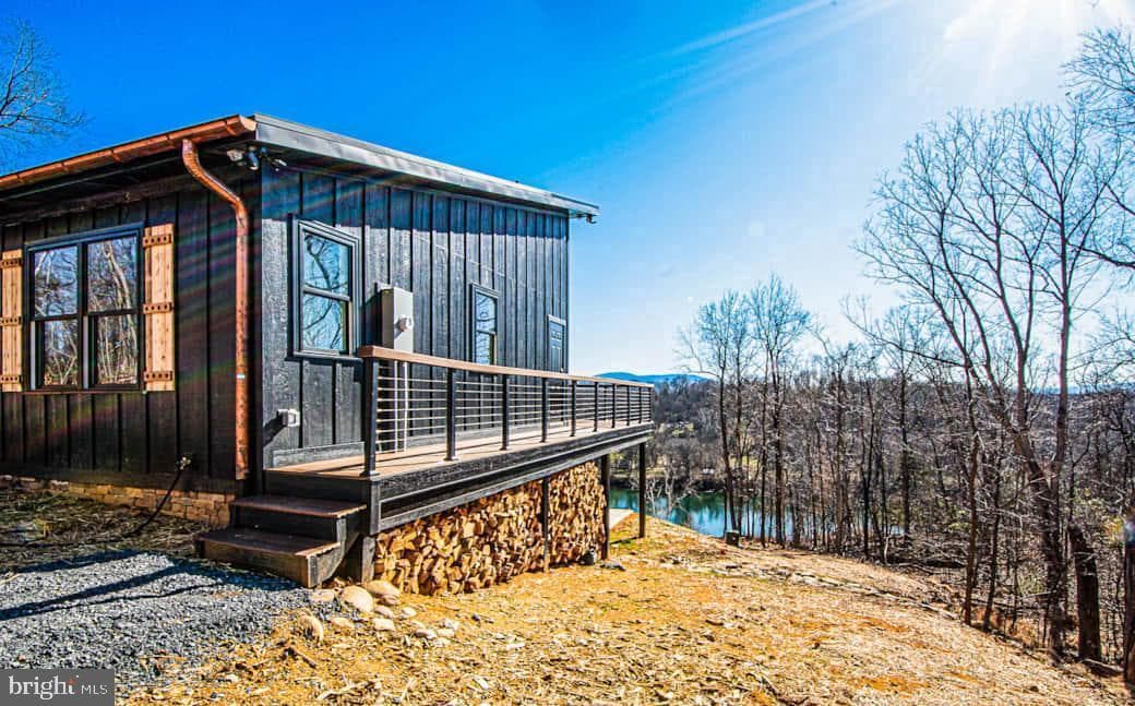 133 Pineview Drive photo 3