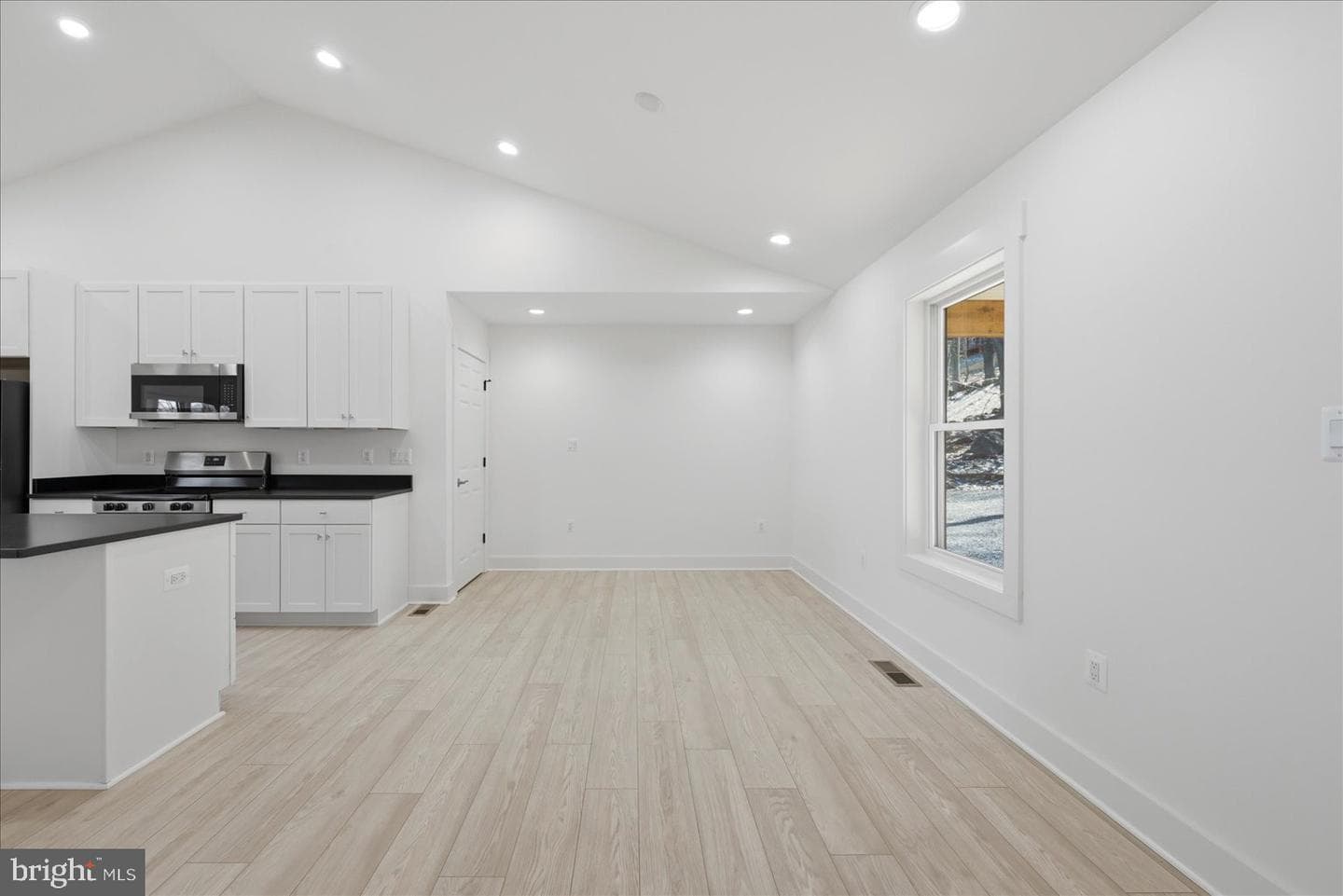 377 Windy Way photo 17