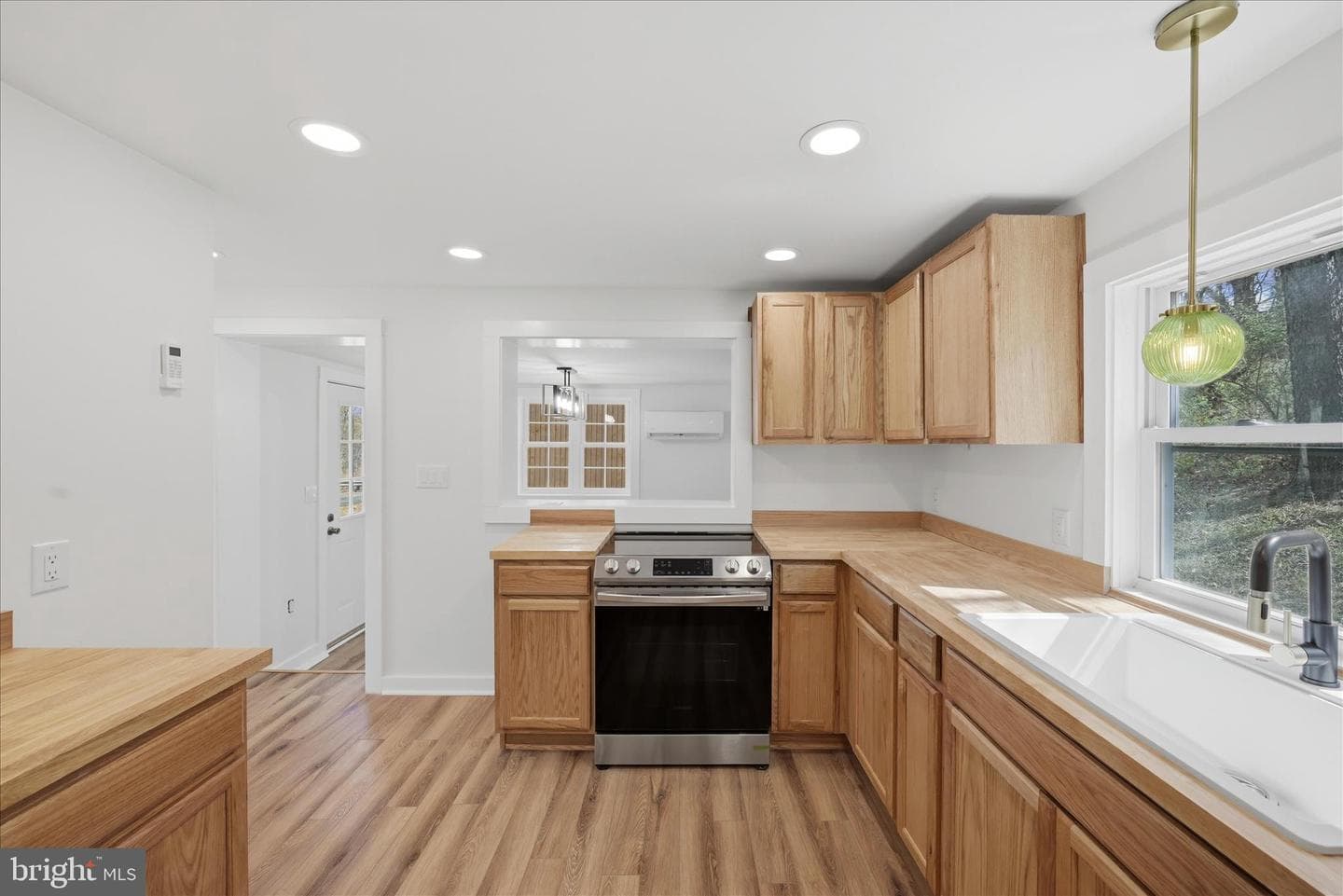 1 Depot Avenue photo 13