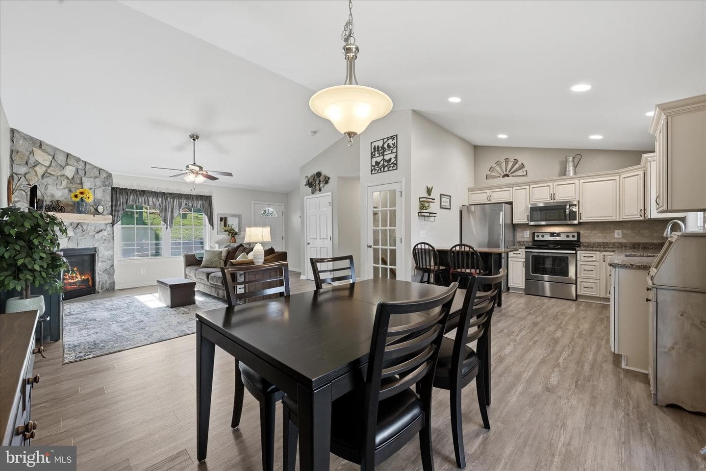 112 Apple Orchard Drive photo 11