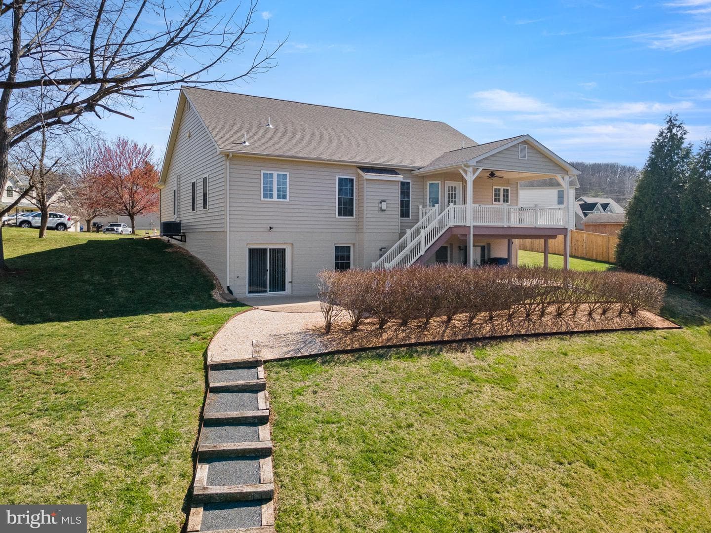 201 Peach Tree Court photo 5
