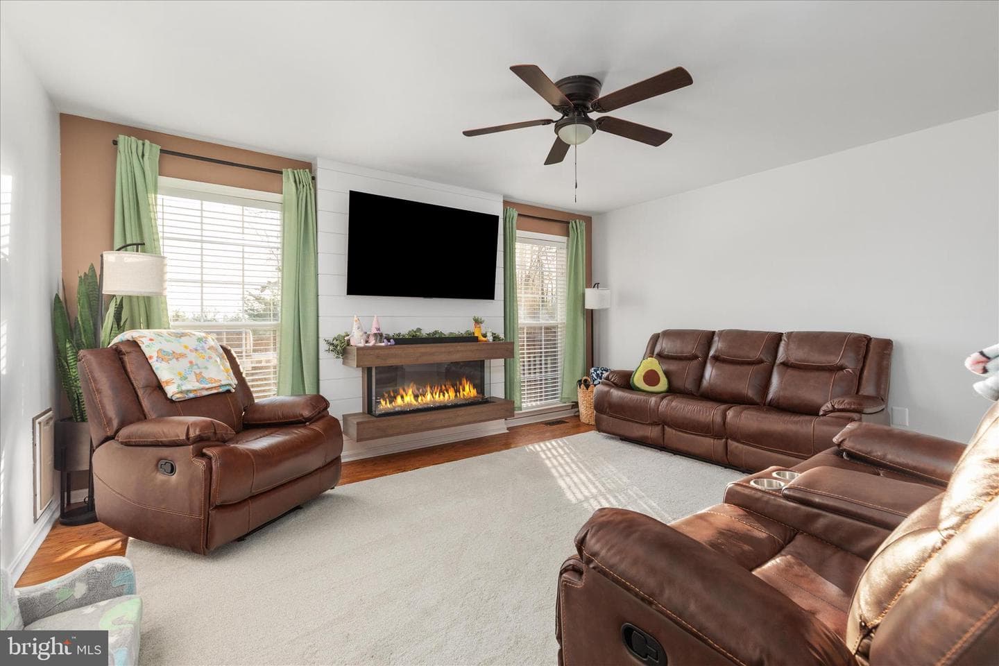 1161 Happy Ridge Drive photo 10
