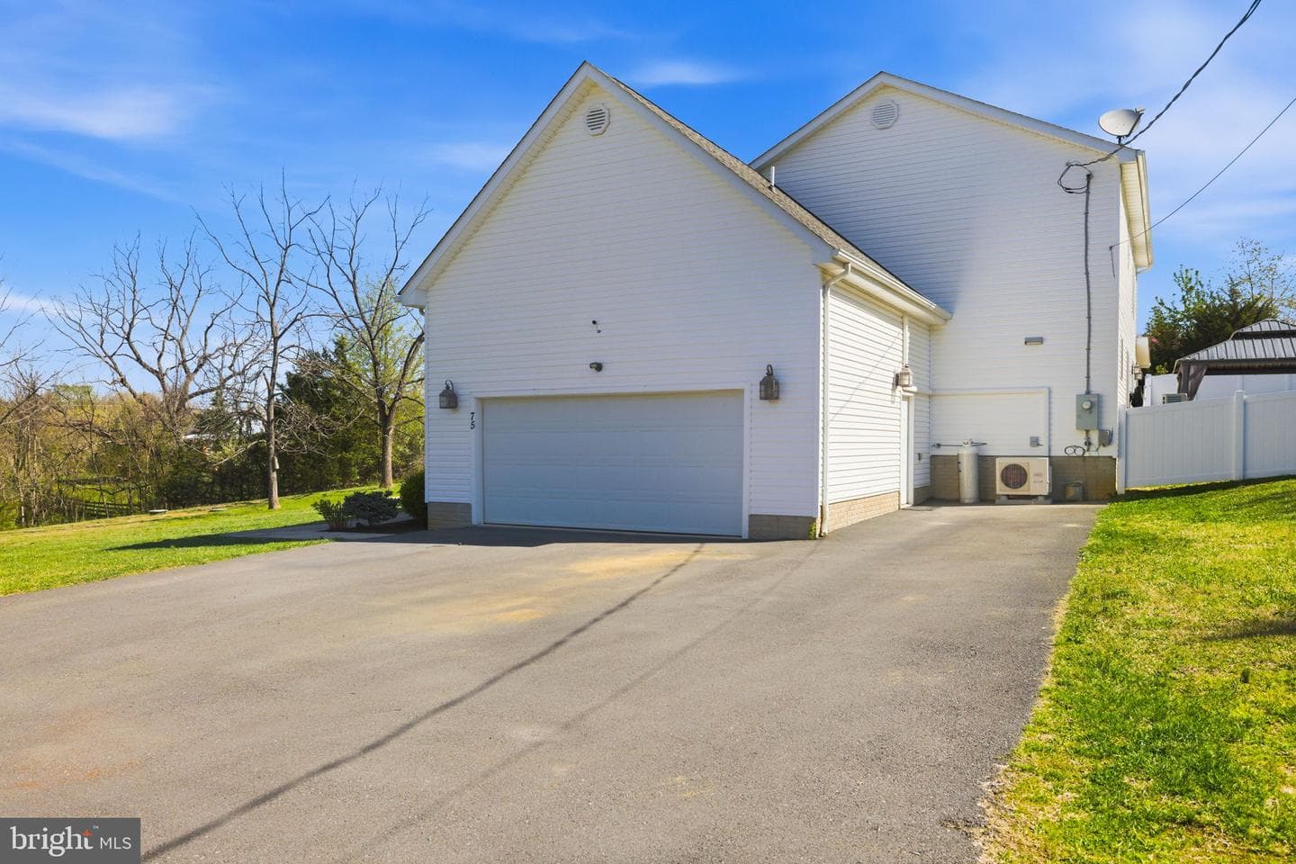 75 Oak Hill Drive photo 16